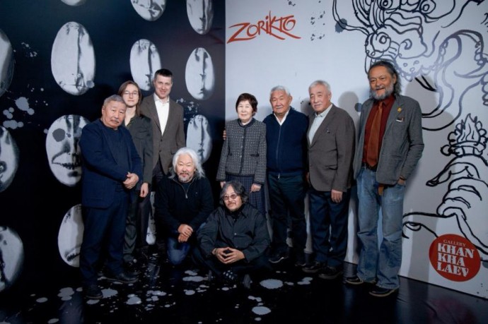 В Иркутске представлена новая коллекция картин Зорикто Доржитева, произведения которого хранятся у звезд мирового уровня